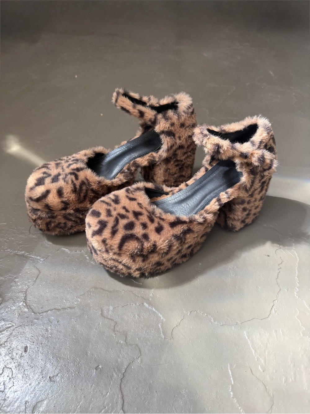 Y2K Leopard Print Faux Fur Chunky Block Heel Mary Jane Pumps - Women’s 8.5